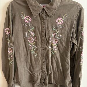 Roper Olive Floral Embroidered Button-Down Shirt